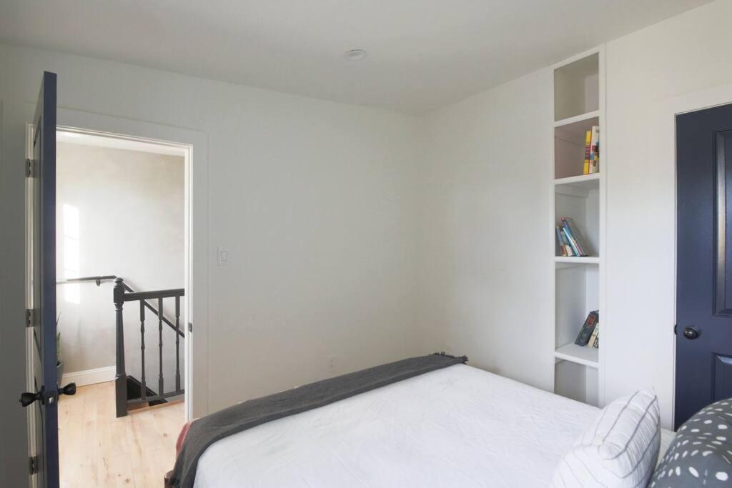 Large 2 Bdr With Deck Hosted By Stayrafa Philadelphia Luaran gambar